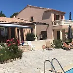 With Sea View, 1 Km From The And Center, Bbq, Tennis Close By Villa *