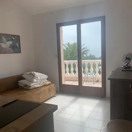 With Sea View, 1 Km From The And Center, Bbq, Tennis Close By * Fréjus