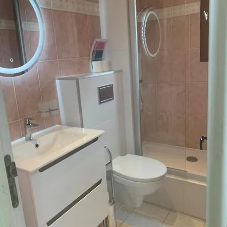 With Sea View, 1 Km From The And Center, Bbq, Tennis Close By Fréjus